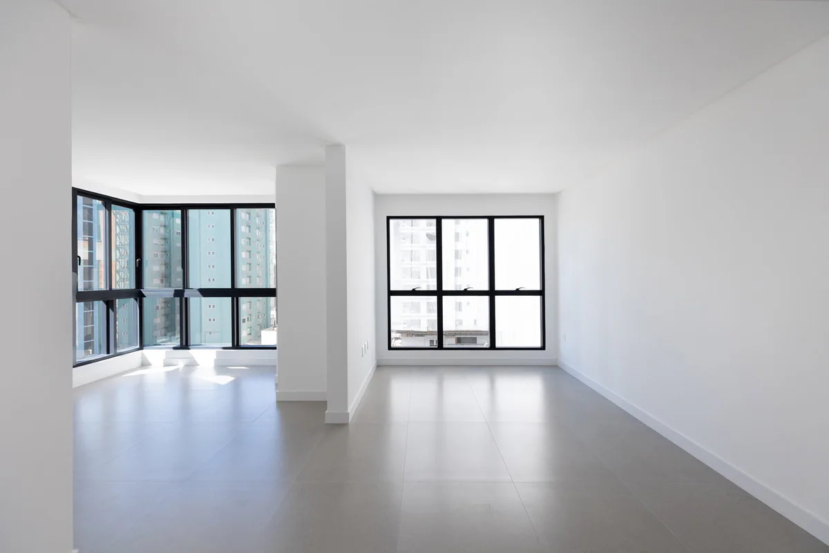 Apartamento em Meia Praia, Itapema